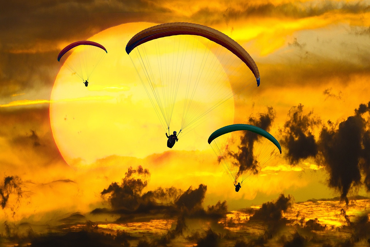 parachutes, paragliders, nature, paragliding, sunset, sun, silhouettes, clouds, sky, adventure, flying, freedom, extreme sports, composing