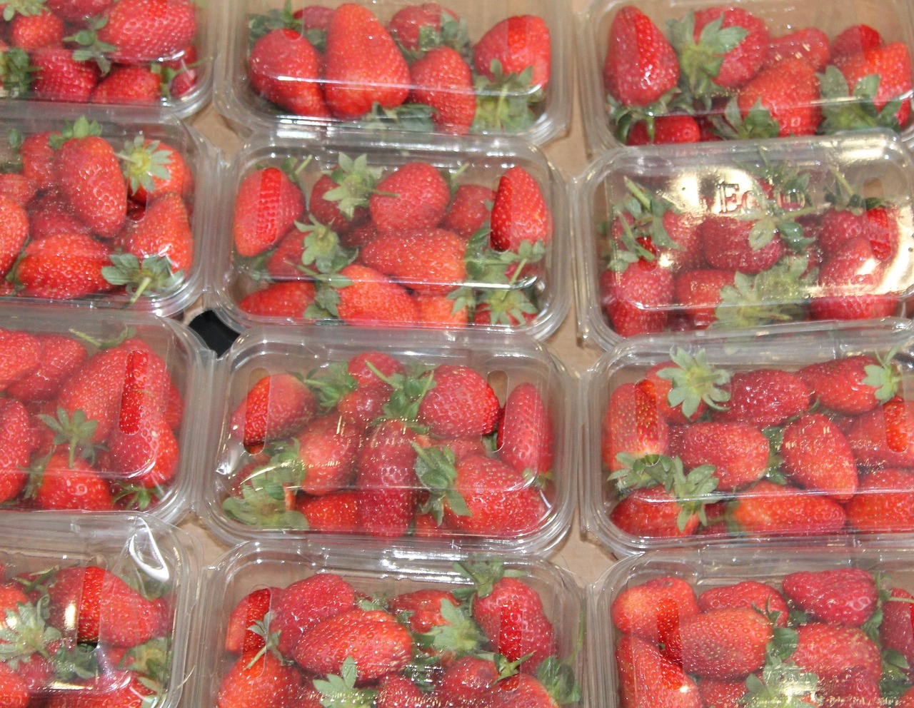 food, fresh, fruit, strawberry, grocery, super market, red, packaging, food container, juicy, super market, super market, super market, super market, super market, food container, food container, food container, food container